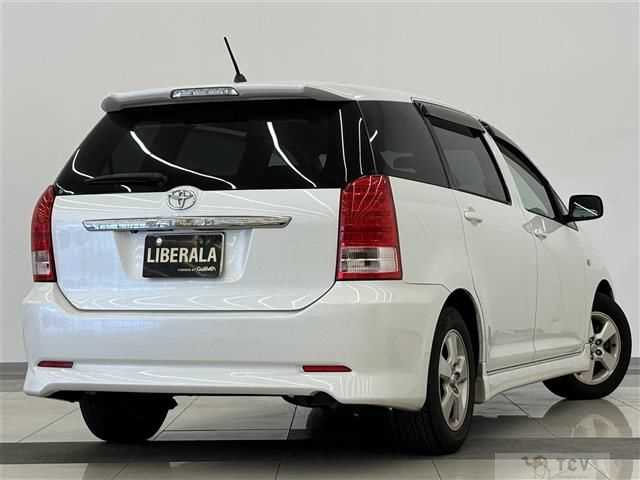 2005 Toyota Wish