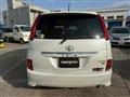 2010 Toyota Isis