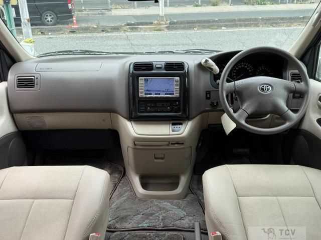 2001 Toyota Granvia