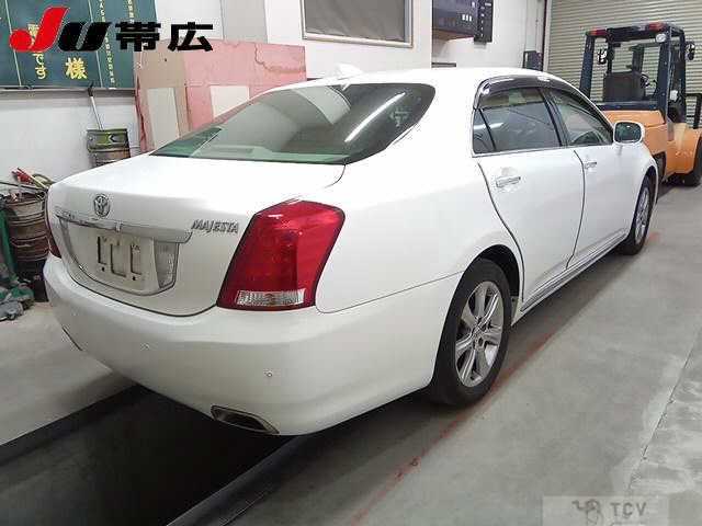 2009 Toyota Crown Majesta