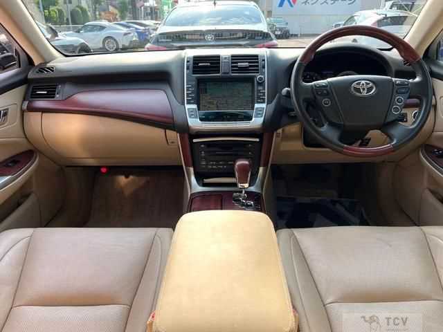 2009 Toyota Crown Majesta