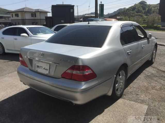 2003 Toyota Celsior