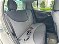2003 Toyota Vitz