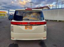 2015 Nissan Elgrand