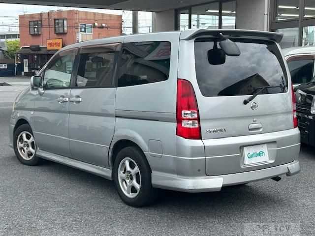 2005 Nissan Serena