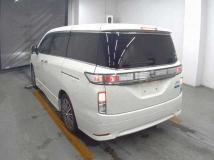 2015 Nissan Elgrand