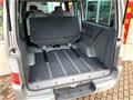 2005 Nissan Caravan
