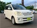 2003 Toyota Noah