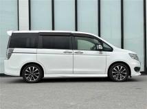 2013 Honda Step WGN