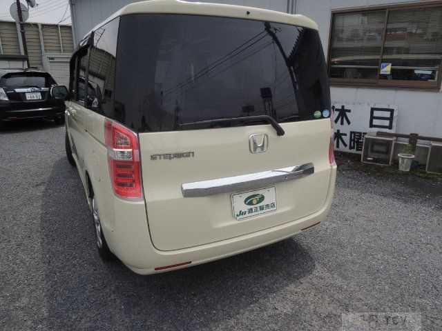 2012 Honda Step WGN