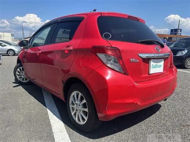 2013 Toyota Vitz