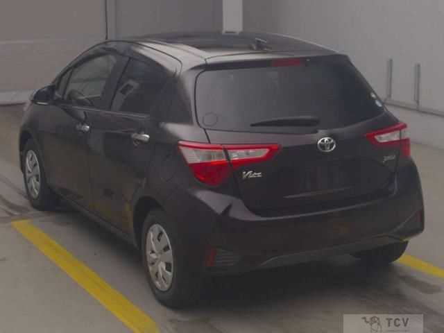 2017 Toyota Vitz