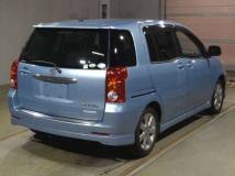 2004 Toyota Raum
