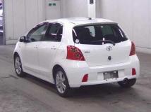 2005 Toyota Vitz