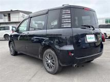 2003 Toyota Sienta