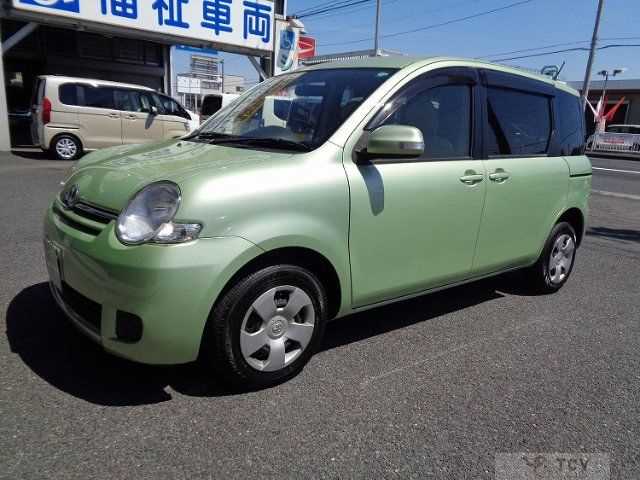 2013 Toyota Sienta