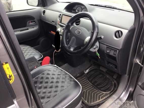 2011 Toyota Sienta