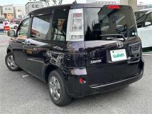 2011 Toyota Sienta