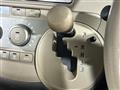 2004 Toyota Sienta