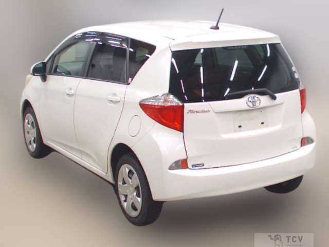 2011 Toyota Ractis