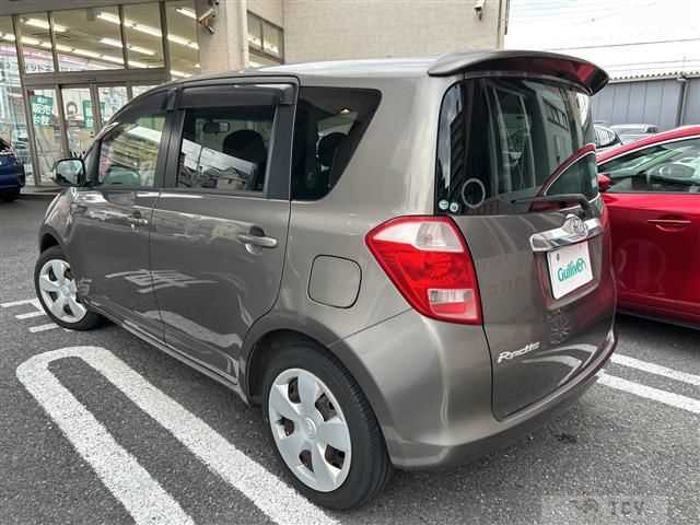 2005 Toyota Ractis