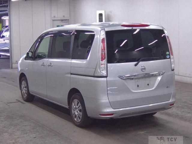 2013 Nissan Serena