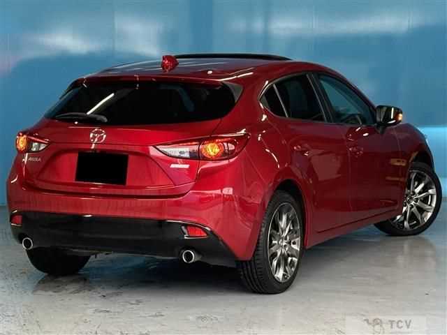 2014 Mazda Axela Sport