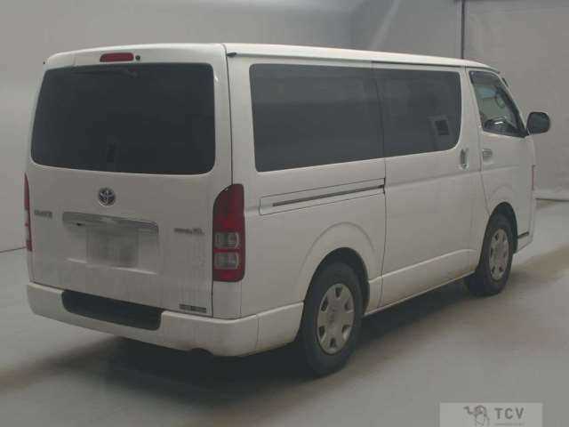 2010 Toyota Hiace Van
