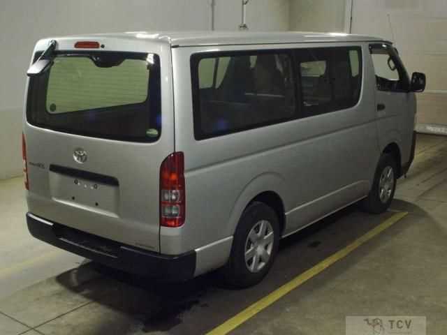 2015 Toyota Regiusace Van
