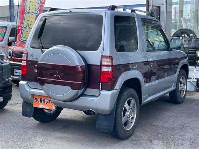 2011 Mitsubishi Pajero Mini