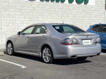 2008 Toyota Crown Hybrid