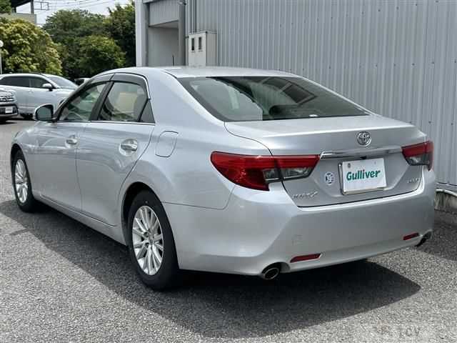 2013 Toyota Mark X