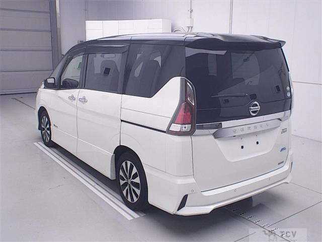 2017 Nissan Serena