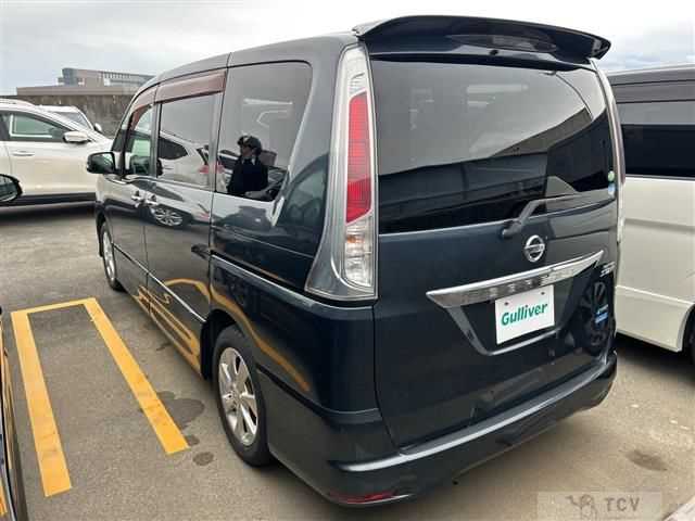 2011 Nissan Serena