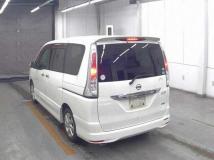 2011 Nissan Serena