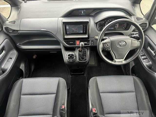 2014 Toyota Noah