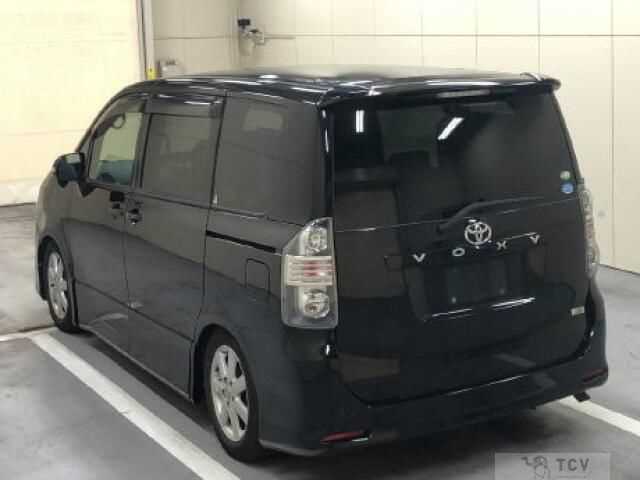 2009 Toyota Voxy