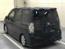 2009 Toyota Voxy