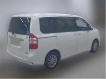 2013 Toyota Noah