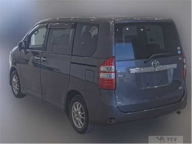 2012 Toyota Noah