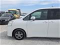 2013 Toyota Noah