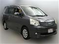 2013 Toyota Noah