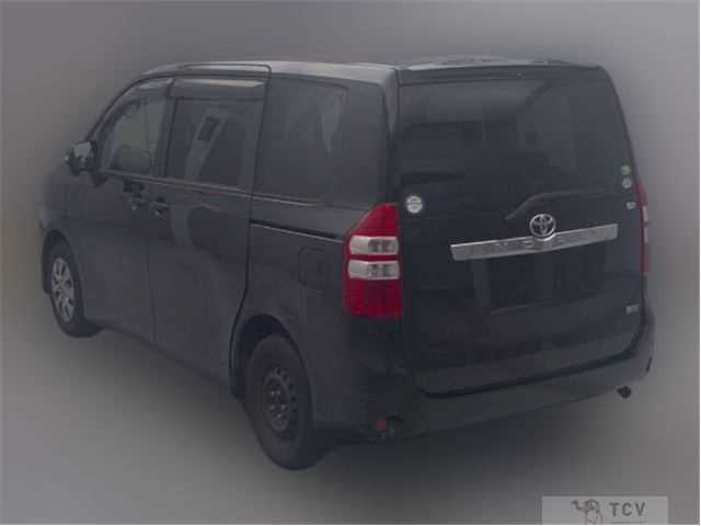 2013 Toyota Noah