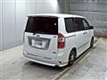 2010 Toyota Noah