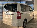 2011 Toyota Noah
