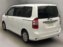 2013 Toyota Noah