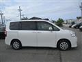2013 Toyota Noah