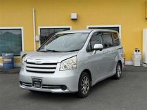 2009 Toyota Noah