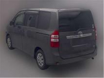 2013 Toyota Noah