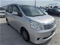 2013 Toyota Noah